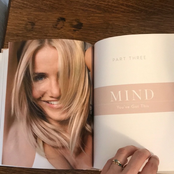 The Body Book by Cameron Diaz - Picture 2 of 4